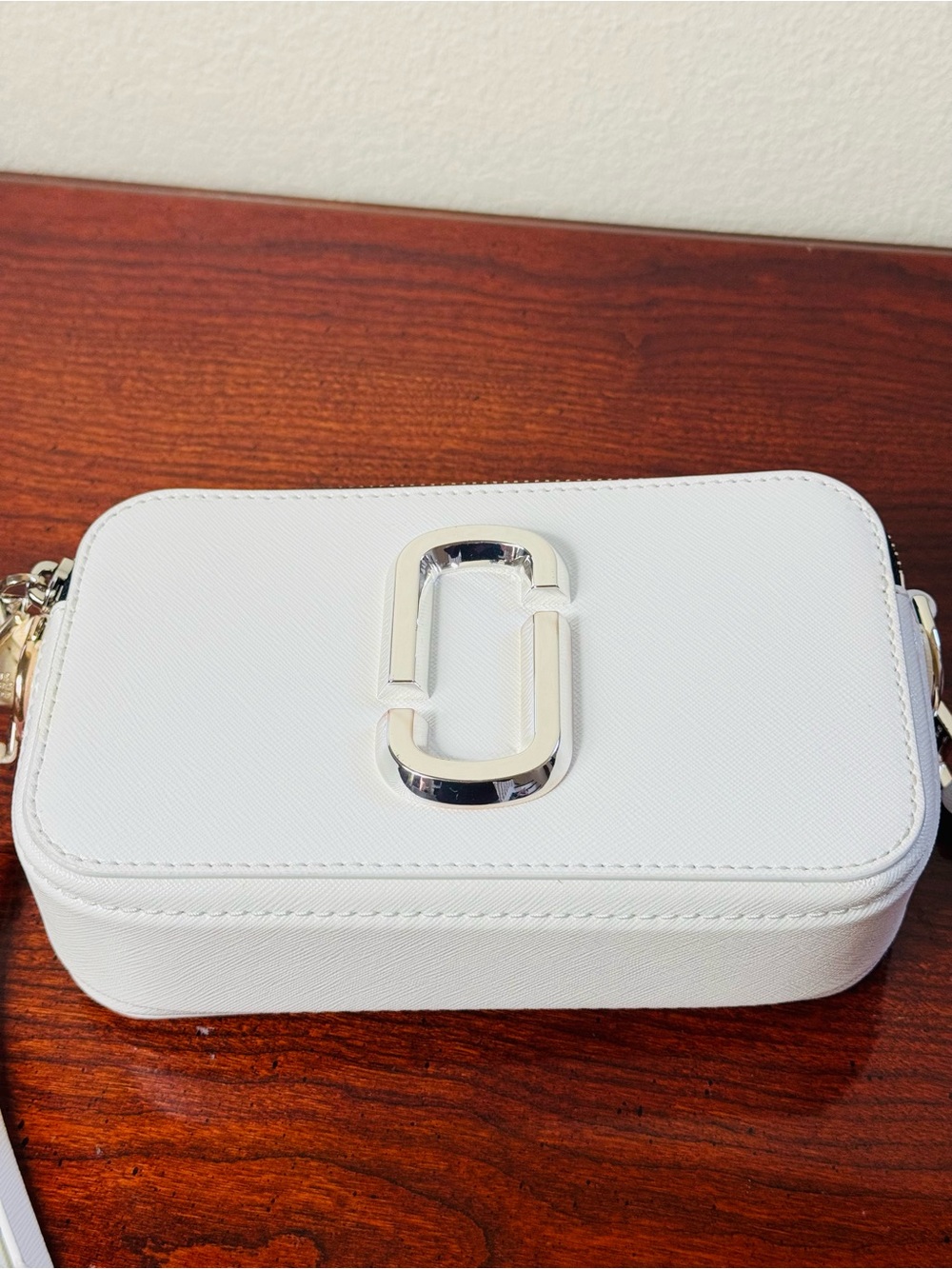 Marc Jacobs Snapshot Camera White Crossbody Bag - Picture 8 of 14